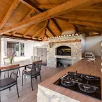 House Hacienda Casa vacanze Tribalj