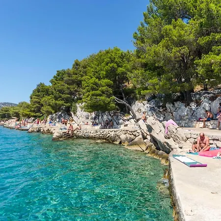 بيت للعطل House Hacienda Tribalj