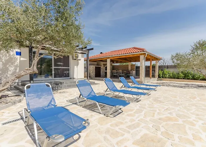 House Hacienda * Tribalj