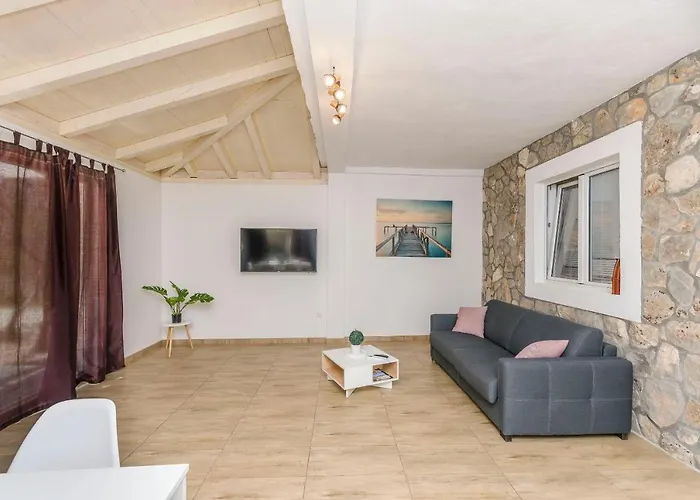 House Hacienda Tribalj