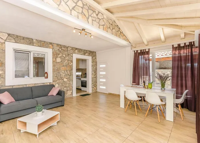 House Hacienda 度假居 *